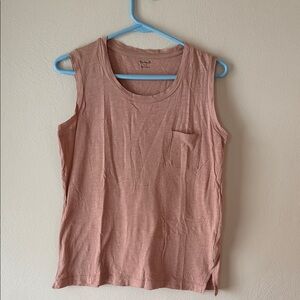 Madewell ladies tank
Size:S
Color light blush